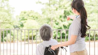 安心して外出できる付き添いサービス｜カフェ・映画・カラオケサポート