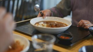 神戸市 外出付き添いサービス｜高齢者・一人外出が不安な方の外食・外出サポート